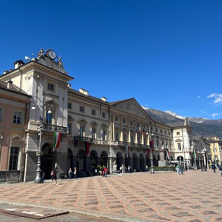 Game,Set And Love -Loft Nel Cuore Di Aosta Exterior photo
